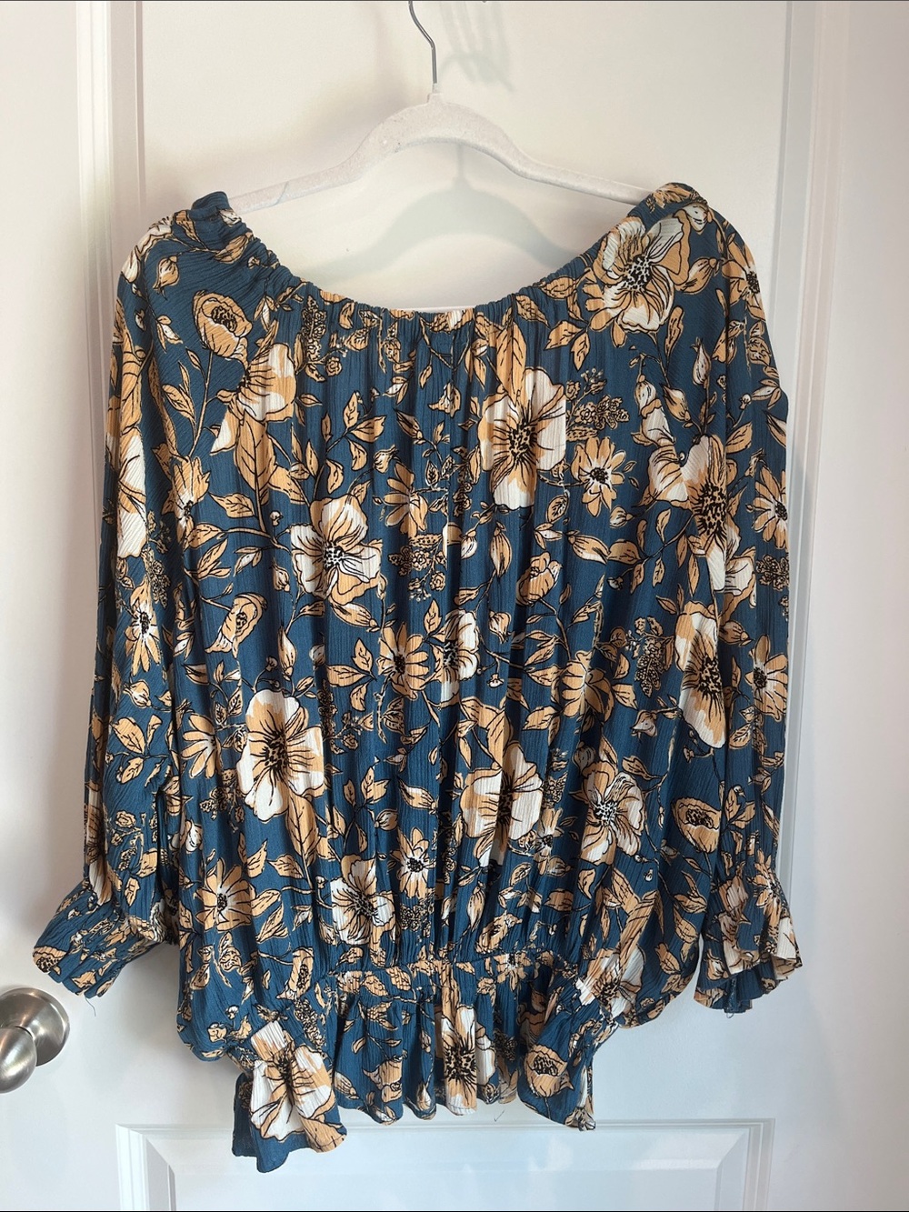 Easel Women's Blue Floral Peasant Blouse with Smocked Hem - Picture 2 of 5